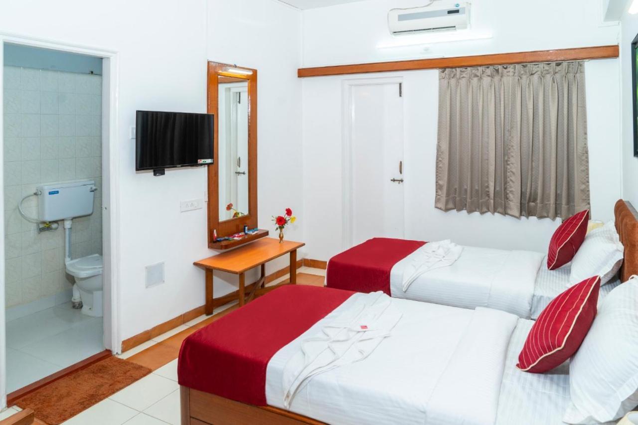 Hotel Green Field Satara Dış mekan fotoğraf