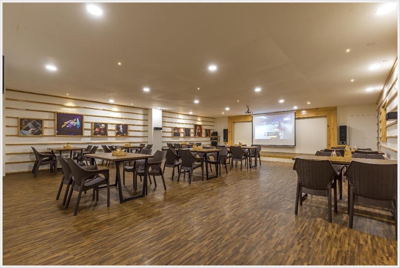 Hotel Green Field Satara Dış mekan fotoğraf